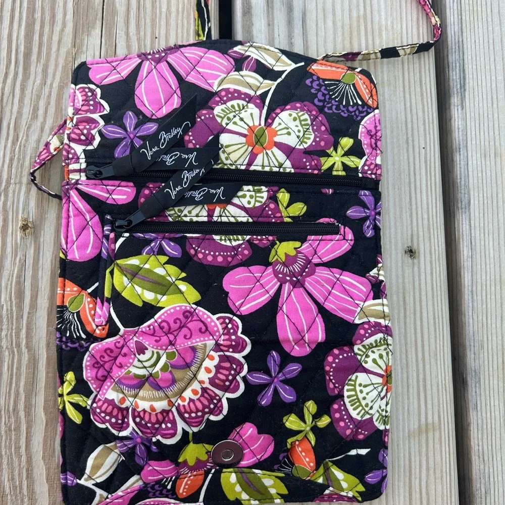 Vera Bradley Pirouette‎ Pink Removable Strap Crossbody Wallet Excellent Shape